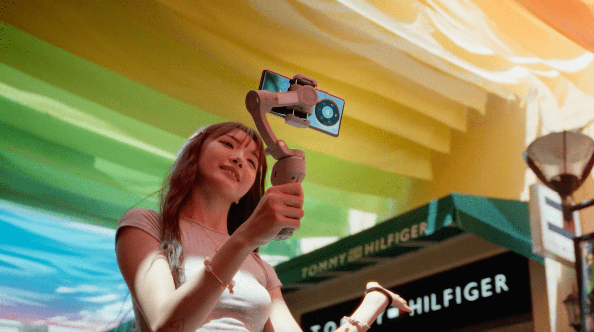 What You're Missing Without a Gimbal: 5 Mobile Shots You Can’t Pull Off Handheld - ROODTUO